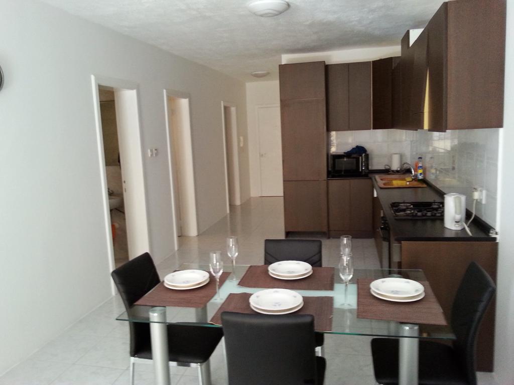 Apartment 14 خليج سانت بول الغرفة الصورة